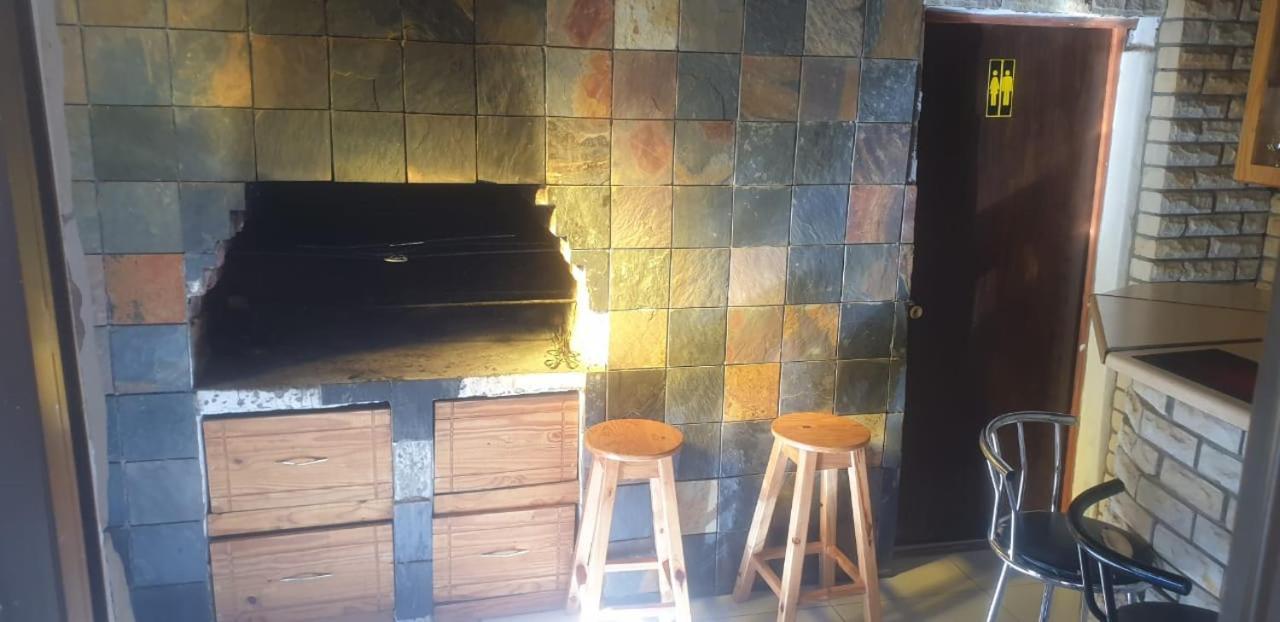 Aliwal Villa Guest Lodge מראה חיצוני תמונה