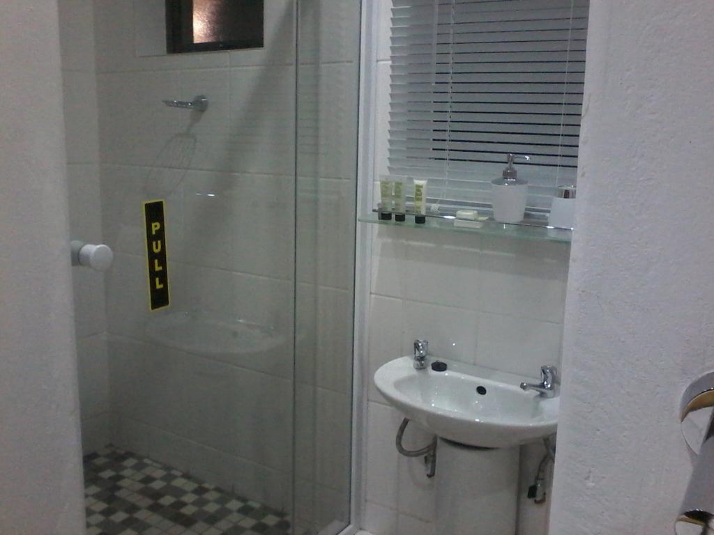 Aliwal Villa Guest Lodge מראה חיצוני תמונה