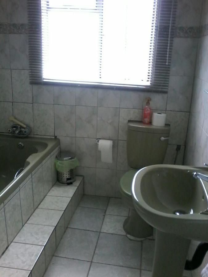 Aliwal Villa Guest Lodge מראה חיצוני תמונה